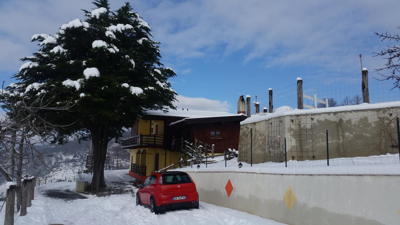 Agriturismo Pietro Falcone Vendégház Celico Kültér fotó